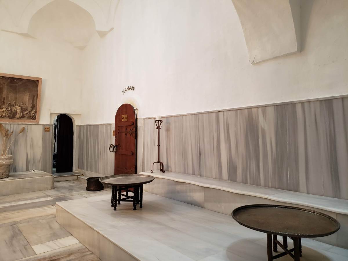 What to Expect at a Turkish Bath (Turkish Hammam) SHORT GIRL ON TOUR